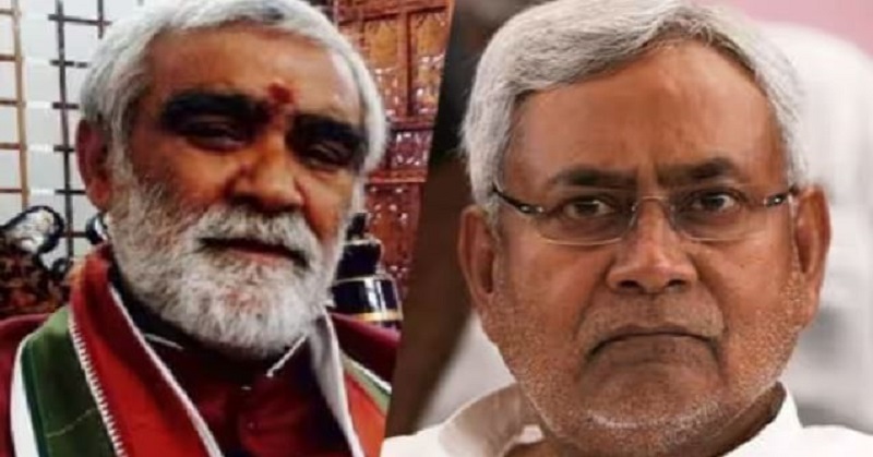 NITISH ON PARAS AND CHAUBEY
