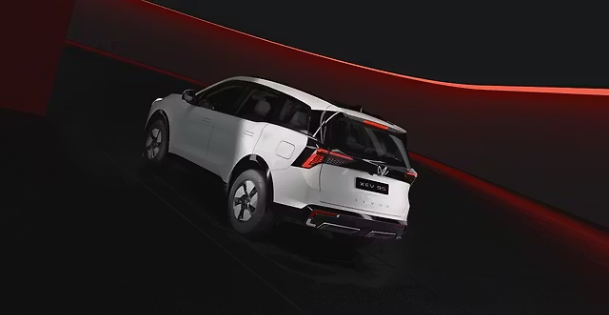 Mahindra XEV 9S 